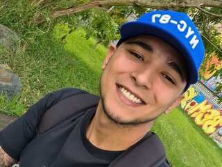 Pictures shows pussy RoccoSteele